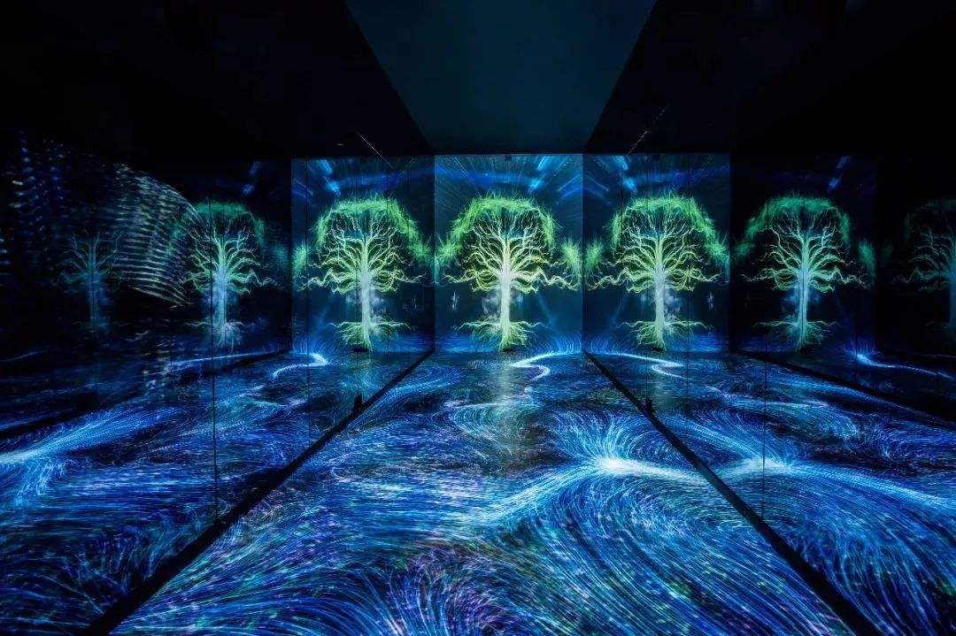 四折幕投影系統(tǒng) 四折幕投影系統(tǒng)